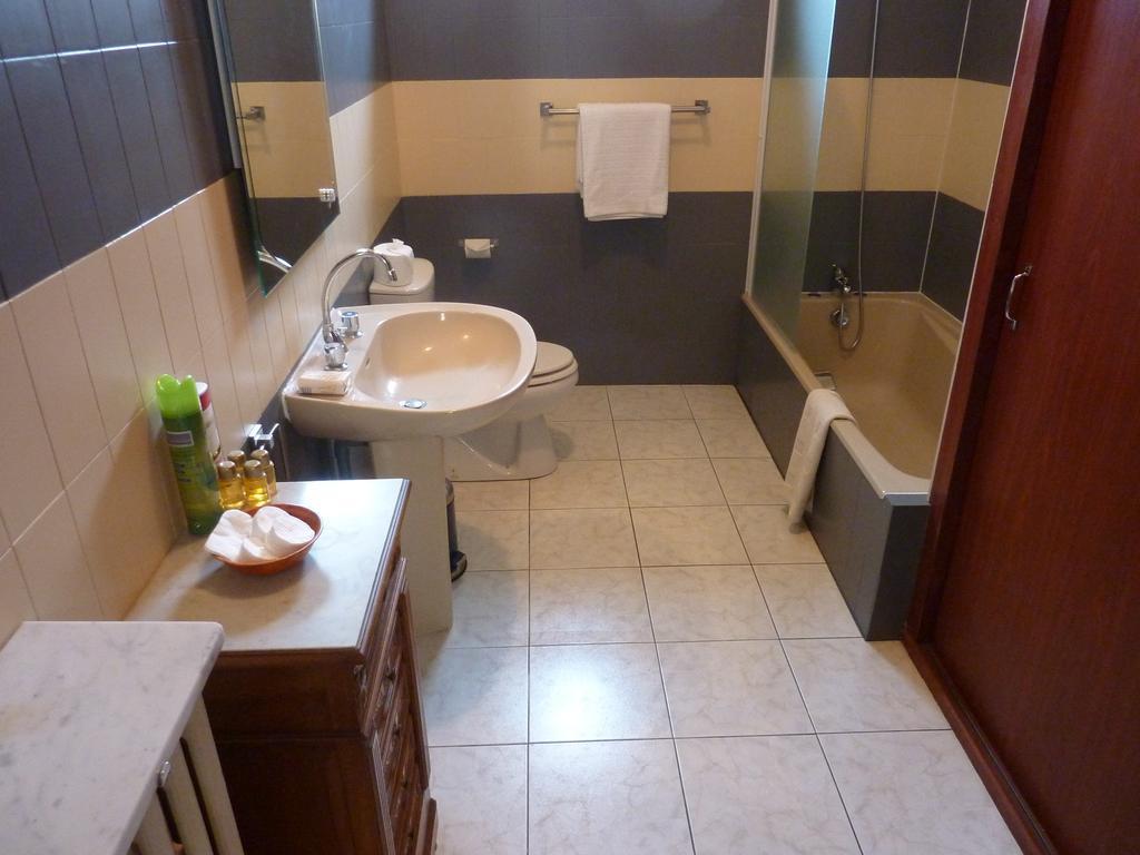 قرقشونه Maison Bellevue Bed & Breakfast الغرفة الصورة
